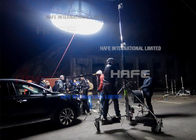 HMI que enciende el helio de Sourse llenado encendiendo los globos que flotan en el aire para el tiroteo de la película TV