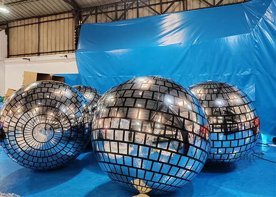Decoración de ambiente de discoteca de baile Globo de espejo inflable de PVC plateado